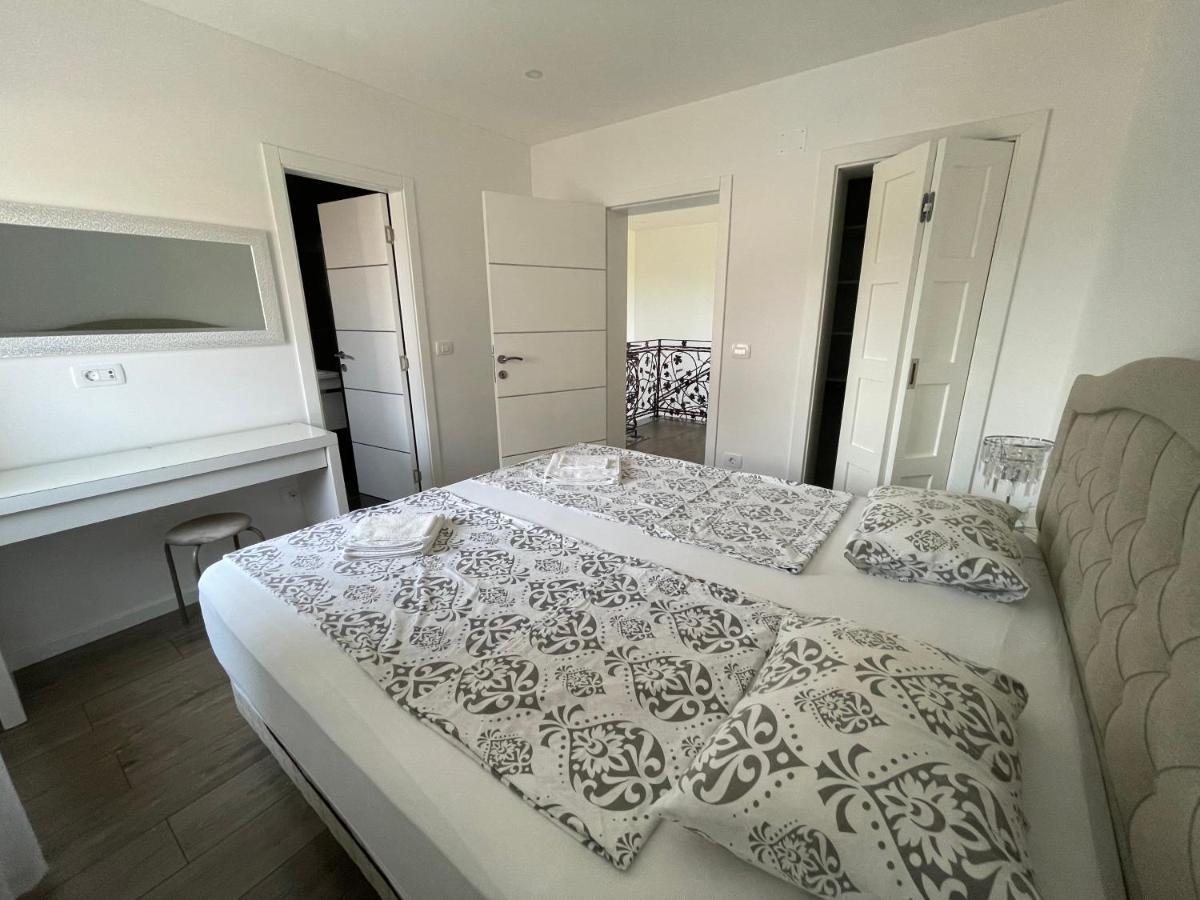 Vila Softic Amra Umag Buitenkant foto