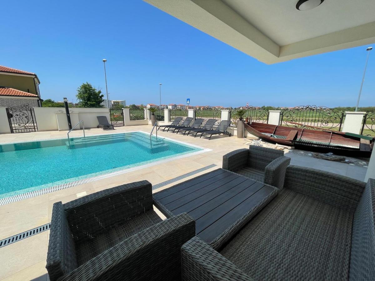 Vila Softic Amra Umag Buitenkant foto